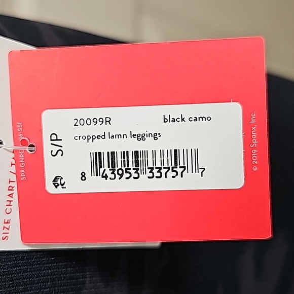 Spanx Seamless Cropped Leggings - Picture 6 of 9